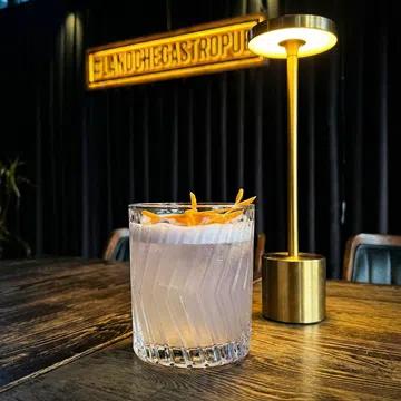 WHISKEY SOUR
