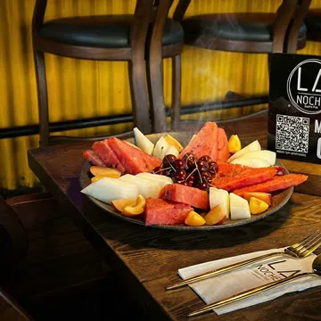 FRUIT PLATE