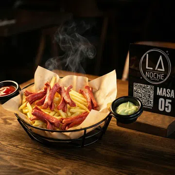 LA NOCHE SAUSAGE