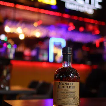 MONKEY SHOULDER