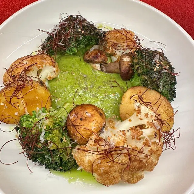 Miso Soslu Fırın Kök Sebzeler