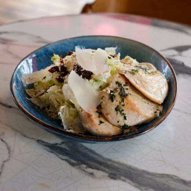 Sezar Salata