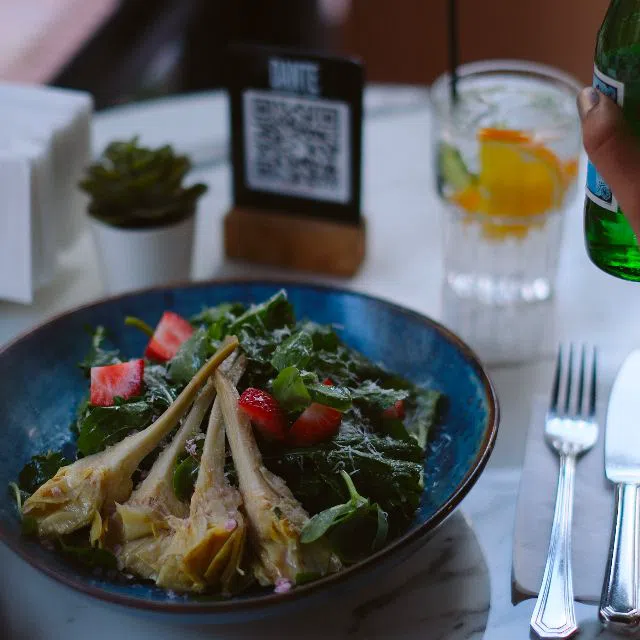 Enginar Roka Salata